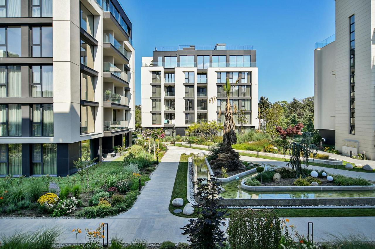 Sea Flats With Parking And Pool In Azur Residence Sveti Konstantin Buitenkant foto