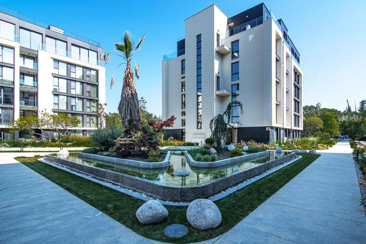Sea Flats With Parking And Pool In Azur Residence Sveti Konstantin Buitenkant foto