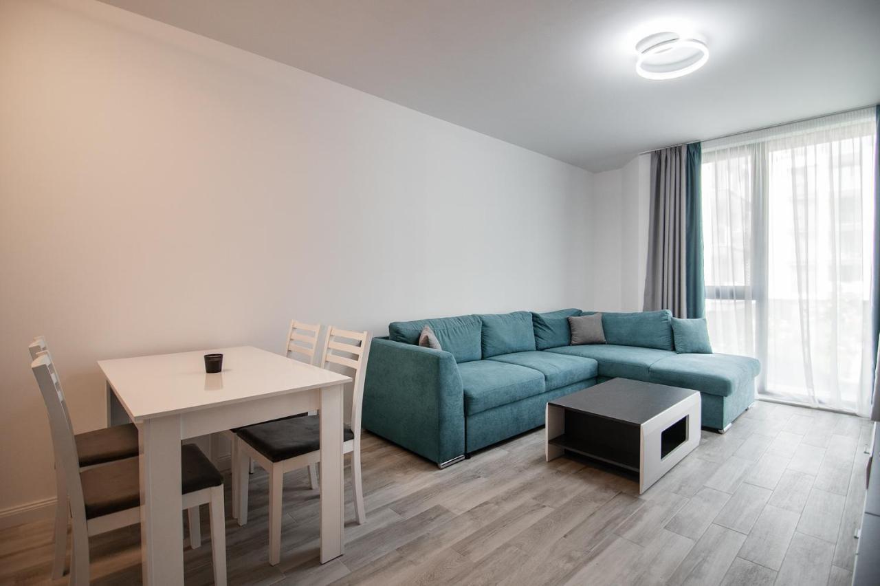 Sea Flats With Parking And Pool In Azur Residence Sveti Konstantin Buitenkant foto